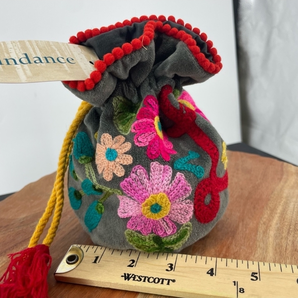 🌻 Sundance Catalog Wildflower Jewelry/Purse keeper. L - Picture 3 of 7